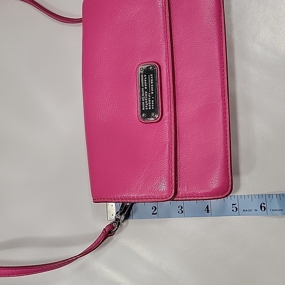 Marc by Marc Jacobs, Pink Crossbody, Awesome Condition! - Picture 8 of 10